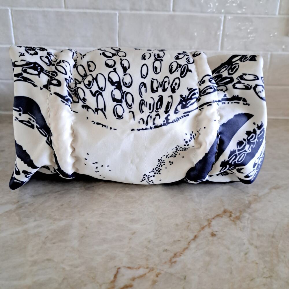 SEA BAGS Maine White on Navy Octopus Handbag Tote Sail Cloth Coastal Beachy - Picture 6 of 9